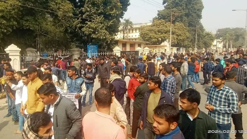 प्रयागराज : ऐसे विभाग से जुड़कर अपनी छवि धूमिल नहीं करना चाहता, छात्र ने यूनिवर्सिटी के विभाग को लिखा पत्र
