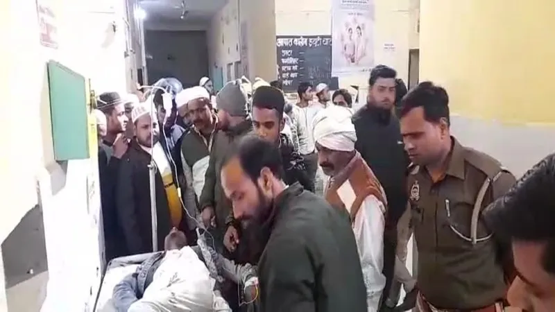 सीतापुर: ट्रैक्टर-ट्रॉली से टकराई बाइक, एक युवक की मौत