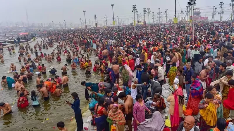 Maghi Purnima 2024: संगम में 25 लाख से अधिक श्रद्धालुओं ने लगाई अस्था की डुबकी