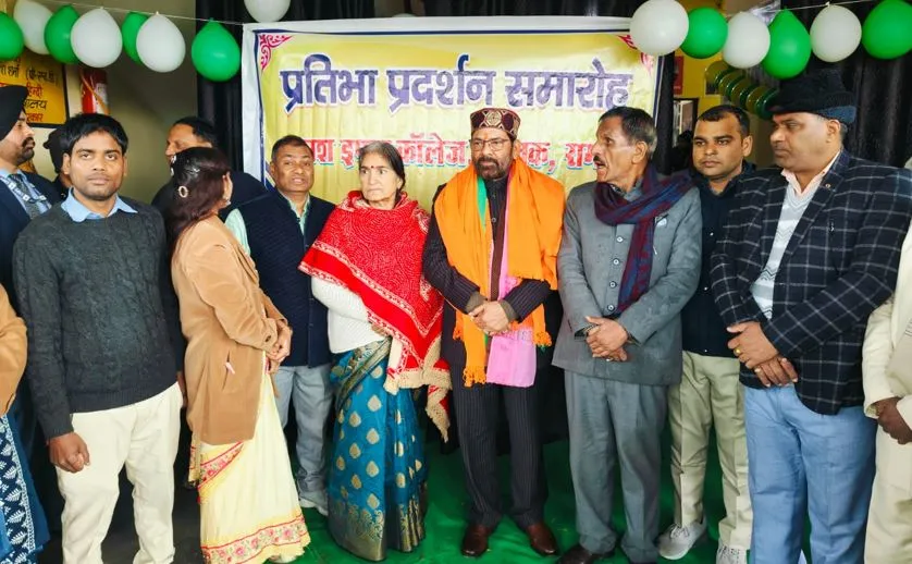 रामपुर: सुल्तानी सनक से बाहर न आने वालों को जनता दिखा रही बाहर का रास्ता- नकवी