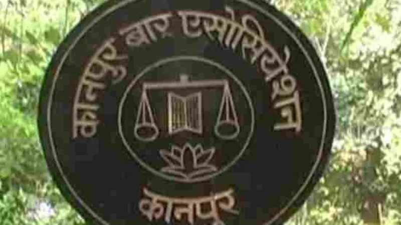 Kanpur Bar Association के पूर्व मंत्री पर FIR, पीड़ित ने जान से मारने का लगाया आरोप