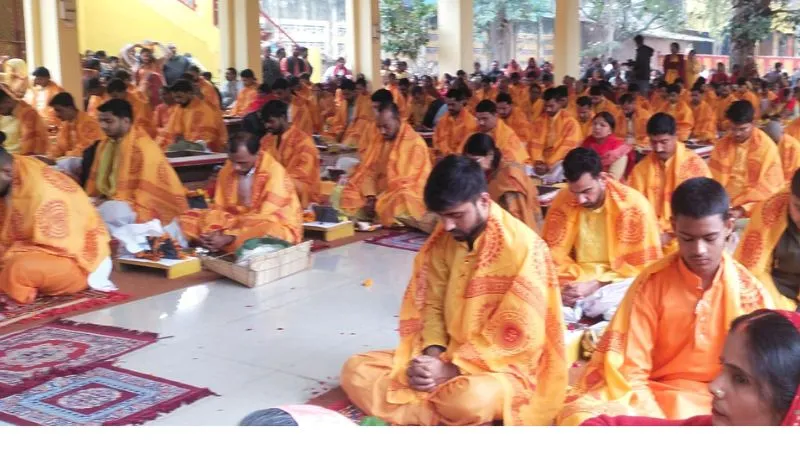 Basant Panchami 2024: उन्नाव में बसंत पंचमी पर गायत्री शक्तिपीठ में सम्पन्न हुए संस्कार, दुर्गा मंदिर में हुआ खजाना वितरण