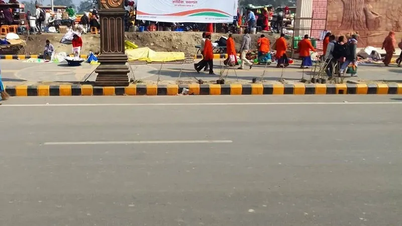 अयोध्या: ग्रीन कारीडोर में तब्दील रहा राष्ट्रीय राजमार्ग, कड़े सुरक्षा घेरे में रहा धर्मपथ 