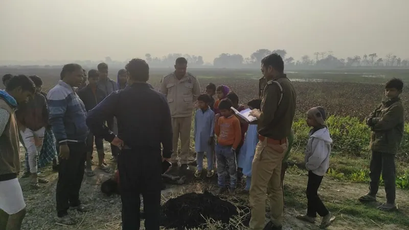 बहराइच: तालाब में डूबे युवक को ग्रामीणों ने बचाया, अस्पताल में कराया भर्ती