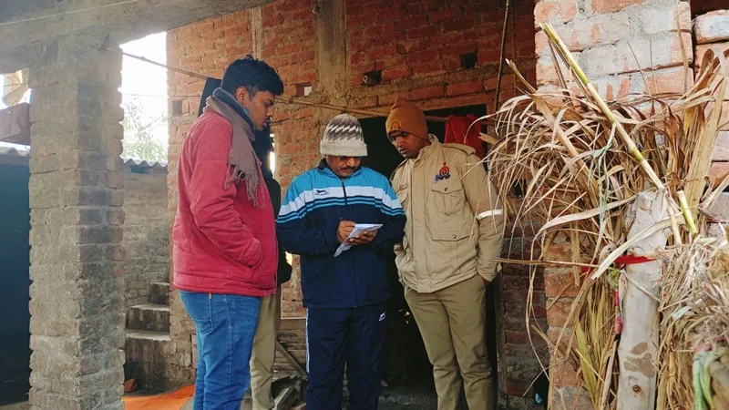 बहराइच: ताला तोड़कर चोरों ने पार किया जेवरात और अन्य सामान, पुलिस ने की जांच