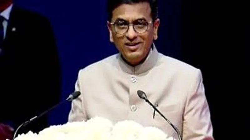 CJI चंद्रचूड़ ने प्रयागराज में मध्यस्थता केंद्र का किया उद्घाटन, न्यायालयों में बढ़ रहे मामले पर जताई चिंता 