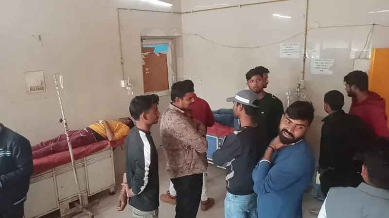 बहराइच: पुलिस की मौजूदगी में हमलावरों ने छह को मारपीट कर किया घायल