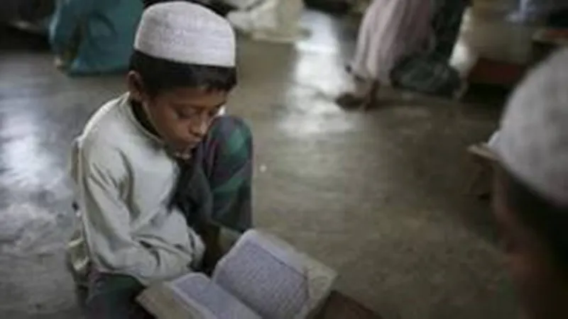 UP Madarsa Board Exam: 509 परीक्षा केन्द्रों पर मदरसा बोर्ड की परीक्षाएं शुरू