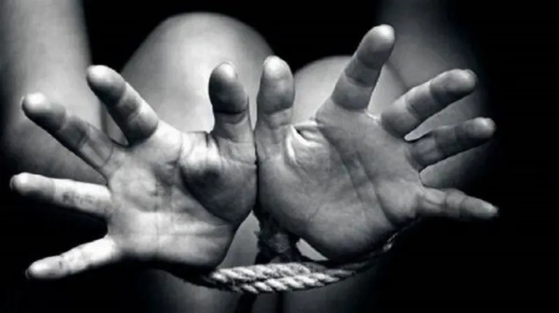रुद्रपुर: प्रॉपर्टी डीलर को बंधक बनाकर लूटे खाते के दो चेक