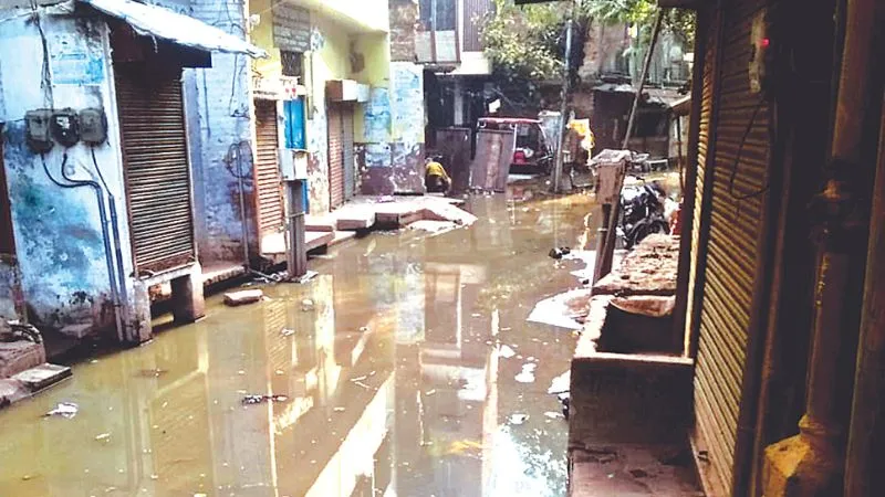 Kanpur: डेढ़ लाख आबादी के लिए नासूर बना चोक नाला; पांच साल से समस्या बरकरार, शिकायत पर नहीं हो रही सुनवाई...