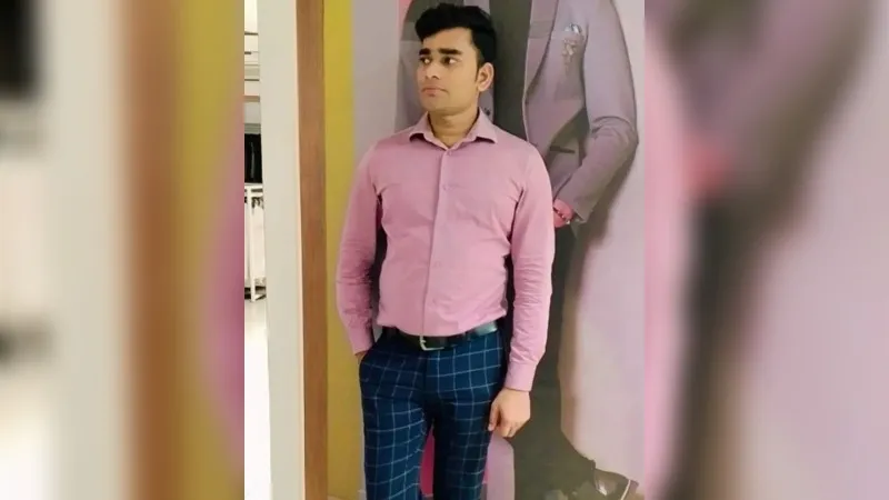 Chitrakoot News: ट्रक की टक्कर से बाइकसवार युवक और भांजी की मौत; बहन गंभीर रूप से घायल: प्रयागराज रेफर... 