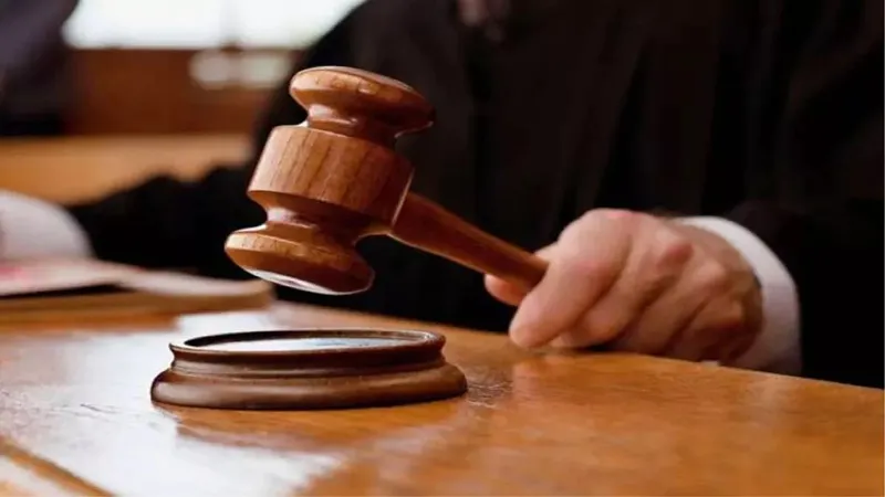 प्रतापगढ़: SBI की मुख्य शाखा से पांच लाख रुपये गायब, तीन कर्मियों पर मुकदमा दर्ज