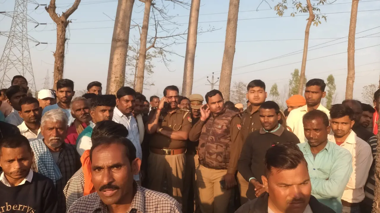 लखीमपुर खीरी: पृथ्वी पाल की मौत का मामला...पोस्टमार्टम के बाद घर पहुंचा शव, बिलख उठे परिजन 