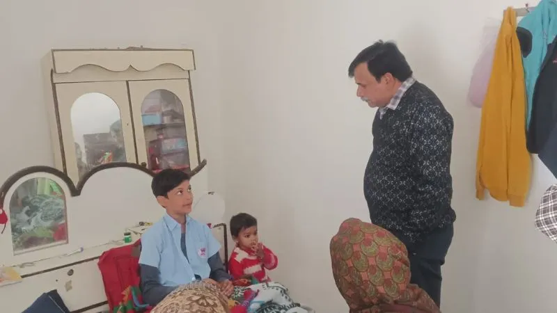 Etawah News: फिल्मी स्टाइल में कार सवार बदमाशों ने छात्र का किया अपहरण... स्कूल जाने के लिए घर से निकला था