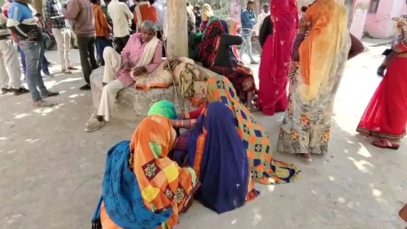 Fatehpur Murder: मामूली विवाद पर युवक को पीट-पीटकर किया अधमरा... इलाज के दौरान मौत, परिजन बेहाल