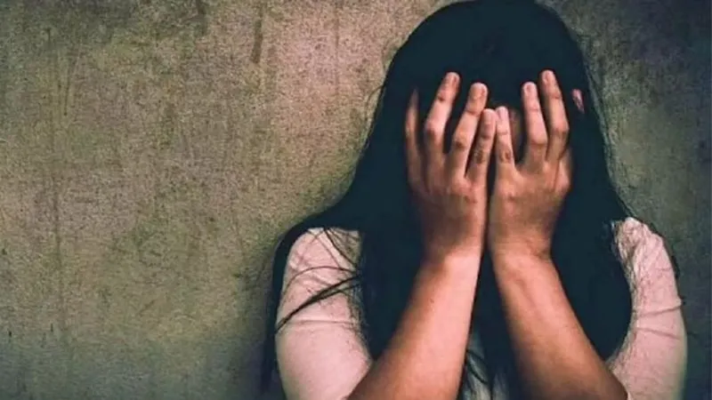 Fatehpur: दुष्कर्म का मुकदमा वापस न लेने पर युवती को किया अगवा; मामले में गिरफ्तारी न होने से बुलंद हुए आरोपियों के हौसले...