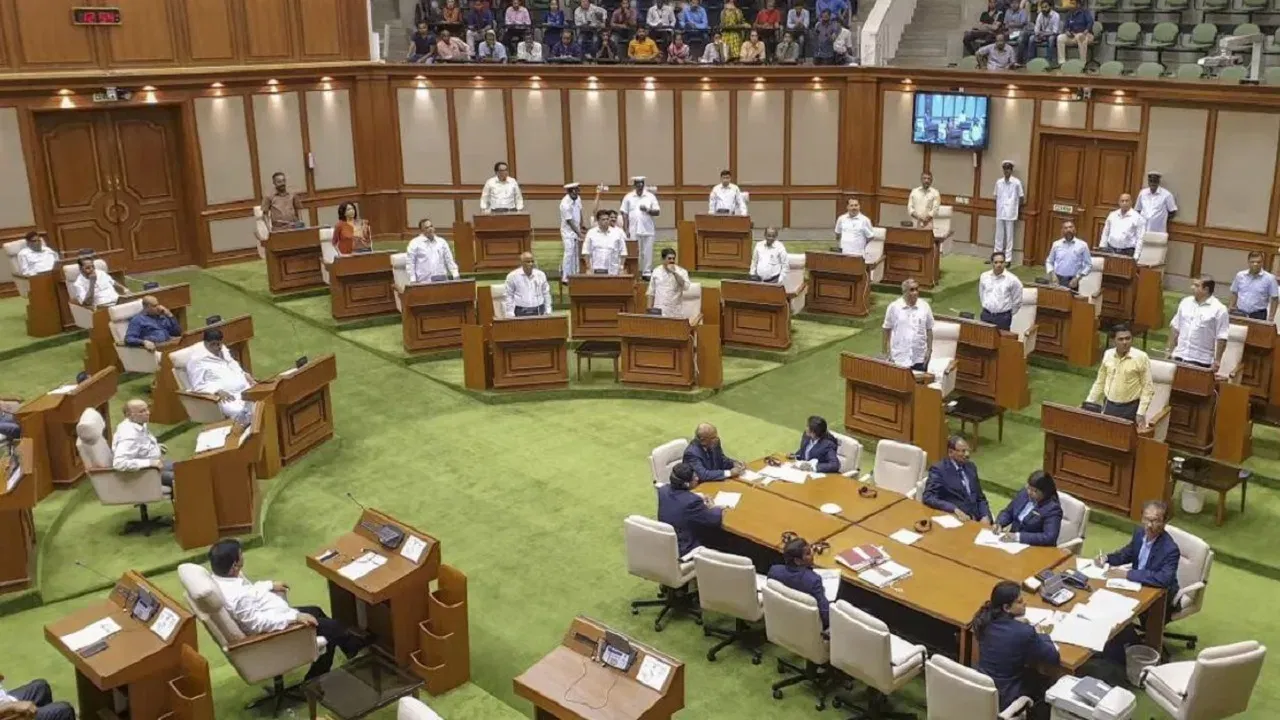 गोवा विधानसभा: 26,765 करोड़ रुपये का राजस्व अधिशेष बजट पेश
