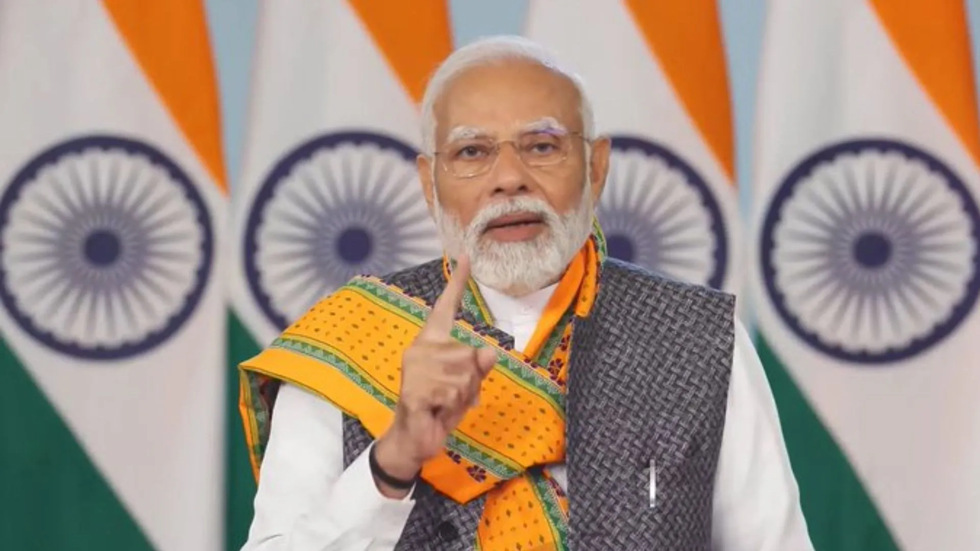 प्रधानमंत्री ने 41,000 करोड़ रुपये की रेलवे बुनियादी ढांचा परियोजनाओं का किया उद्घाटन-शिलान्यास 