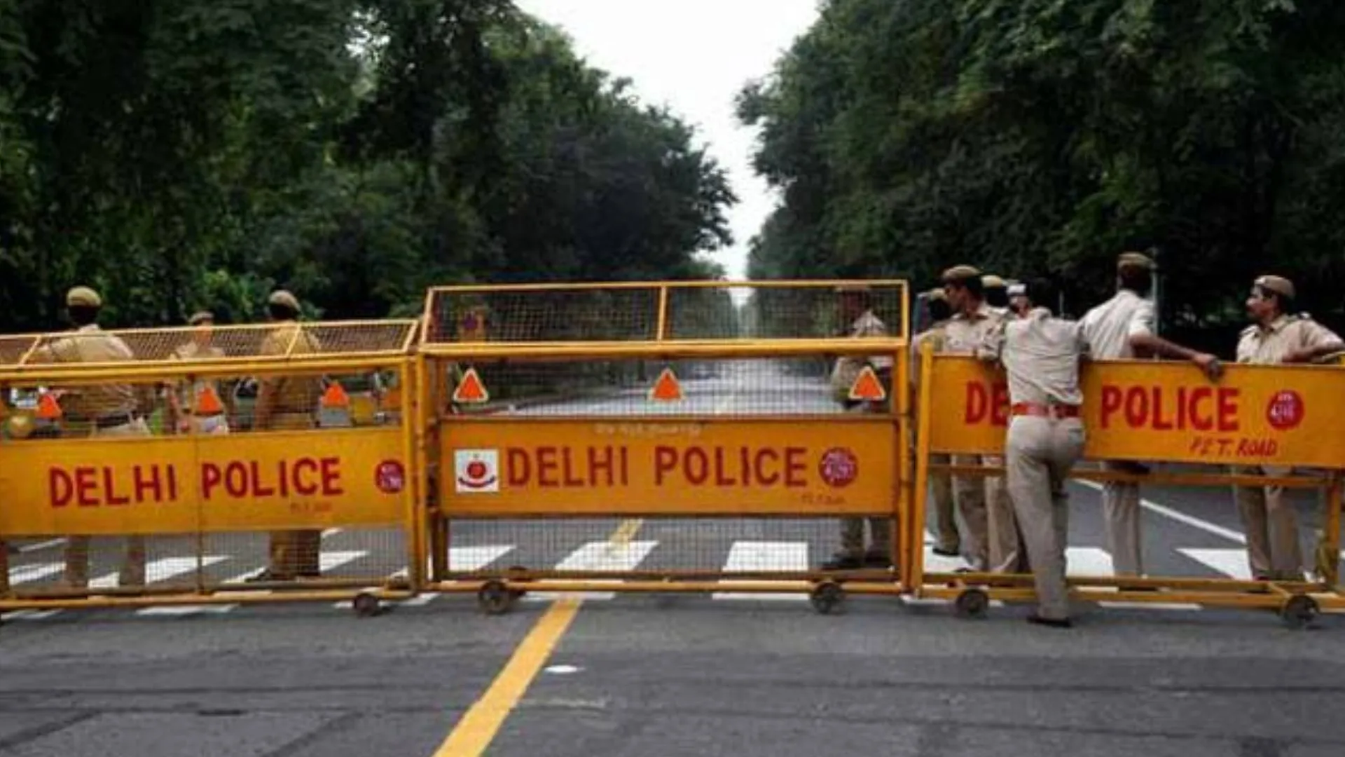 आप और भाजपा के प्रदर्शन को लेकर मध्य दिल्ली में सुरक्षा कड़ी, अतिरिक्त पुलिसबल तैनात 