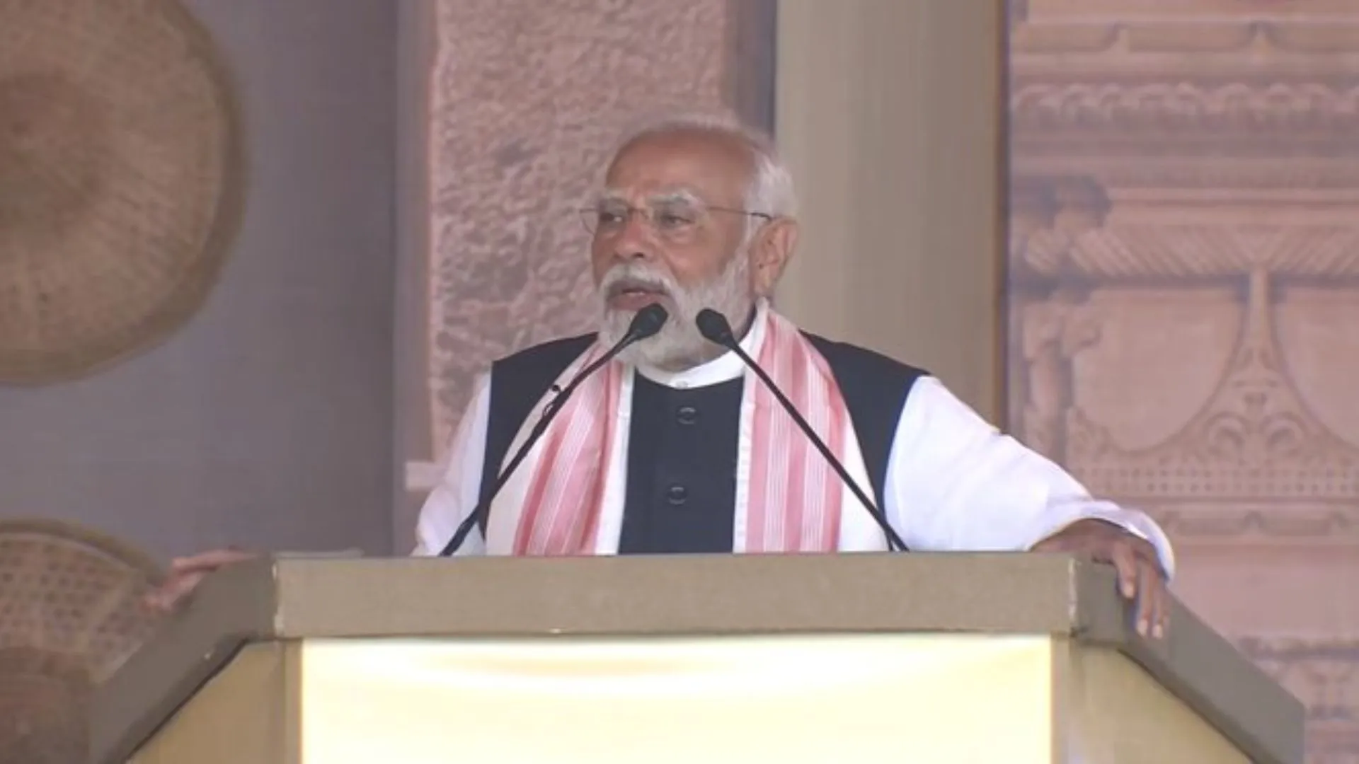 PM मोदी ने असम को दी सौगात, 11,600 करोड़ रुपये की परियोजनाओं का किया उद्घाटन और शिलान्यास