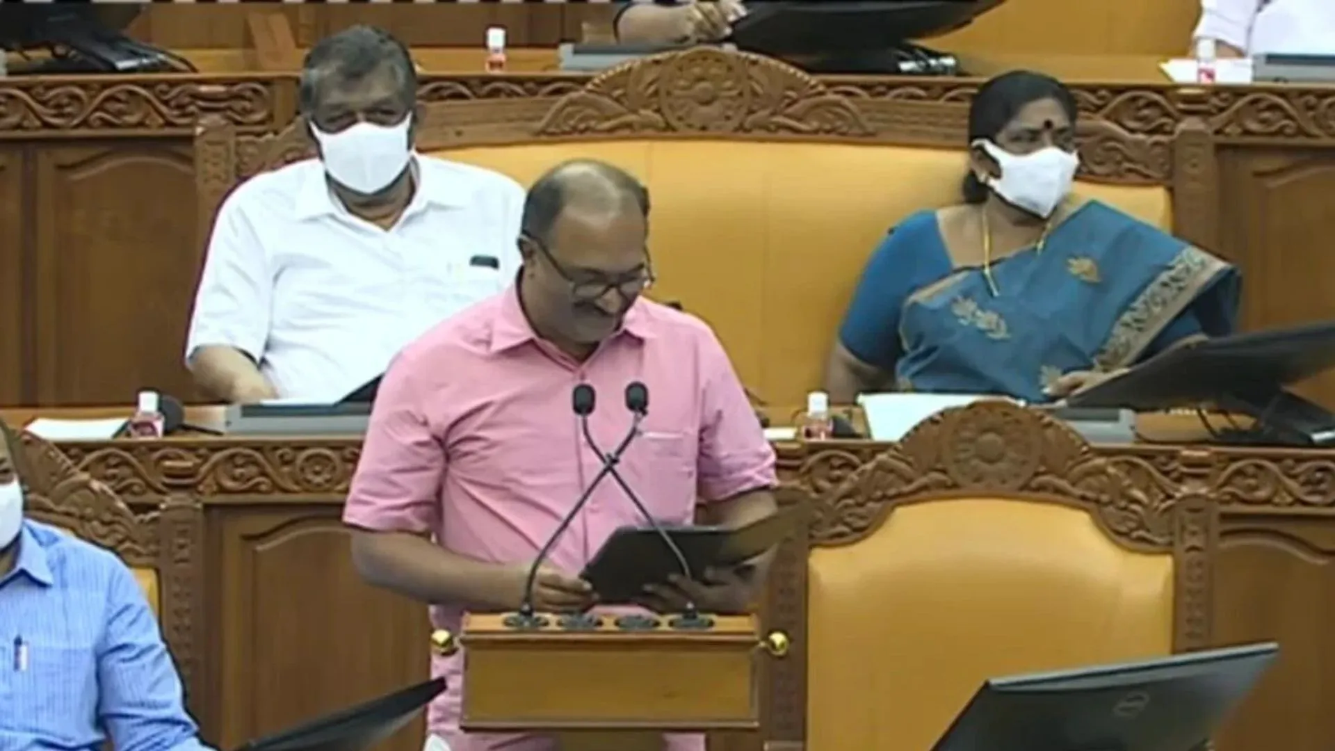 Budget 2024: केरल के वित्त मंत्री बालगोपाल ने विधानसभा में पेश किया बजट 