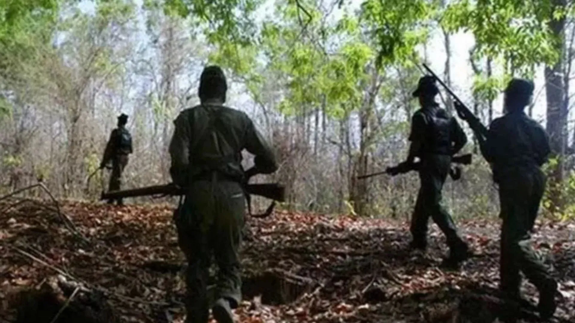 Chhattisgarh News: दंतेवाड़ा में भीषण मुठभेड़...सुरक्षाबलों ने नक्सली को किया ढेर, 8 लाख का था इनाम
