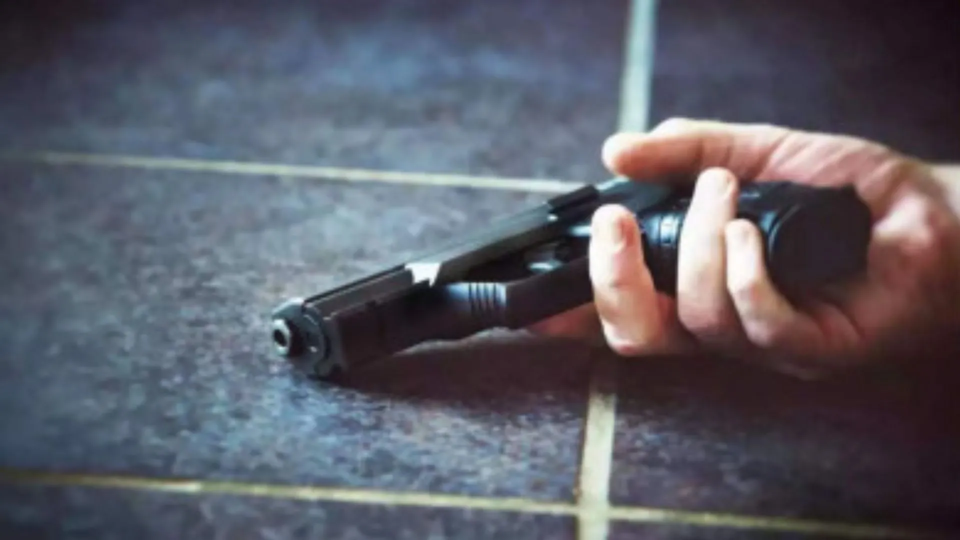 छत्तीसगढ़ के मंत्री के बंगले की सुरक्षा में तैनात पुलिसकर्मी ने गोली मारकर की आत्महत्या  