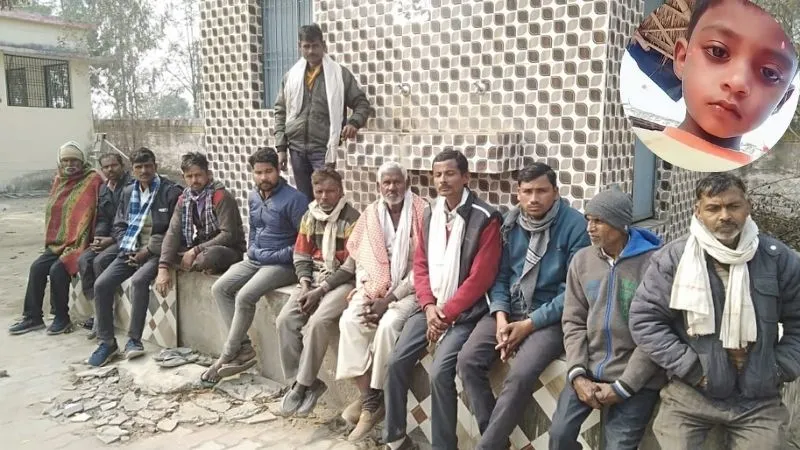 Kannauj: जंगली कुत्तों ने बालक को नोच-नोच कर मार डाला... गिरा कर फाड़े कपड़े, खून से सना शव देख परिजनों के उड़े होश