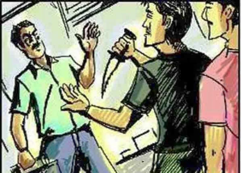 रुद्र्पुर: चाकू से हमला कर मोबाइल व पैसों से भरा पर्स लूटा