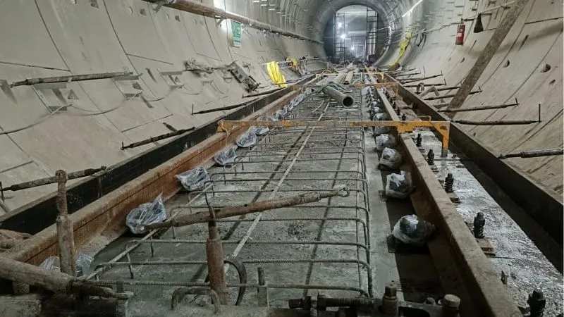 Kanpur Metro News: बड़ा चौराहा से नवीन मार्केट के बीच शुरू हुआ ट्रैक निर्माण...पढ़ें- पूरी खबर
