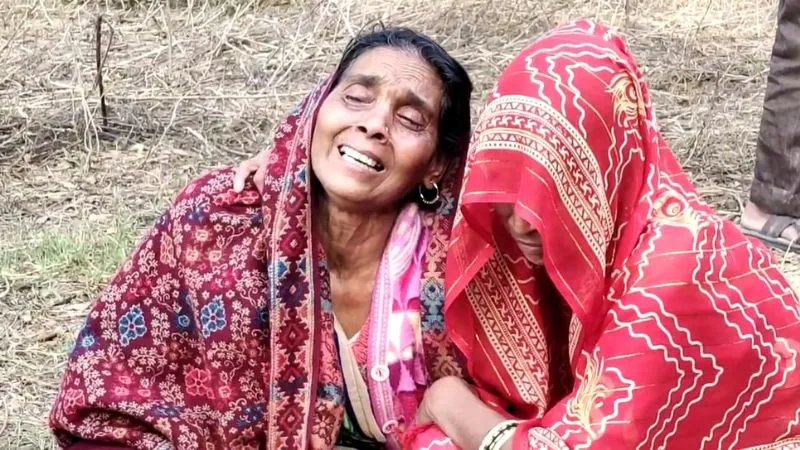 Etawah: परिजनों की साढ़े तीन साल की मेहनत के बाद खुला जांच का पन्ना... मृतका की मां बोली- हत्यारोपियों को मिले कड़ी सजा