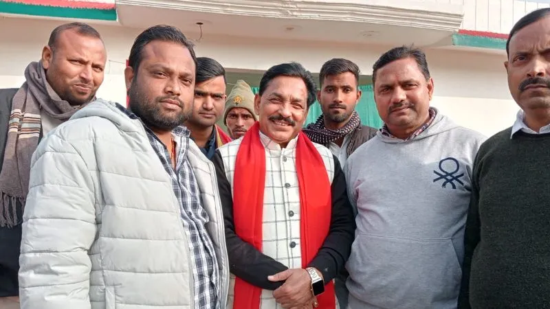 Auraiya News: अनदेखी से सपा विधायक ने विधानसभा अध्यक्ष को दिया मांग पत्र... 89 प्रस्तावों के निर्माण की मांग