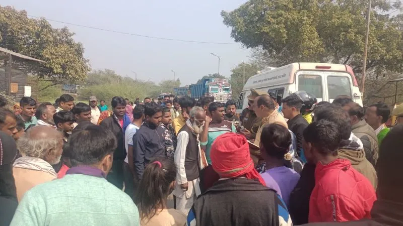 Unnao Accident: तेज रफ्तार स्कार्पियो ने मासूम को रौंदा... मौत, आक्रोशित परिजनों ने जमकर किया हंगामा