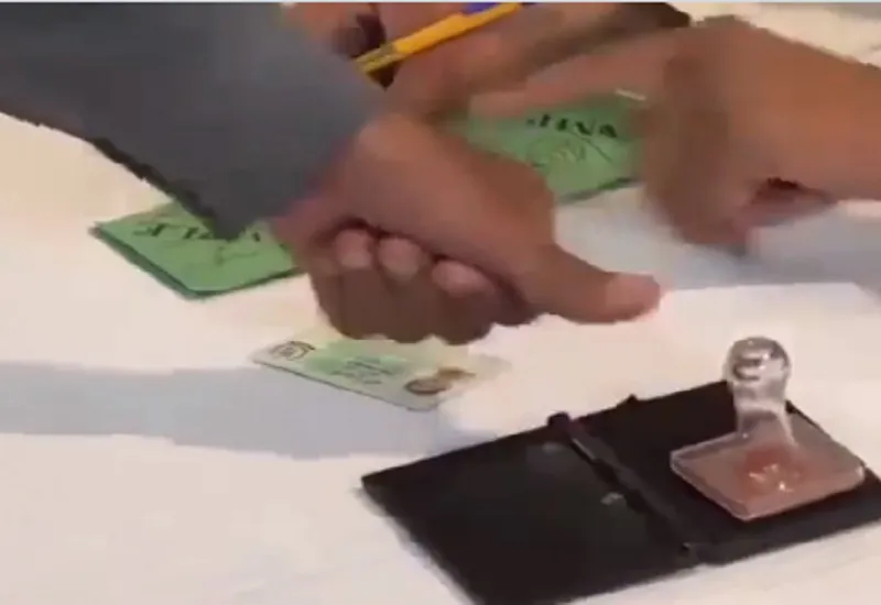 Pakistan : आम चुनावों में धांधली के आरोपों के बीच मतदान जारी, मोबाइल सर्विस सस्पेंड...इंटरनेट बंद