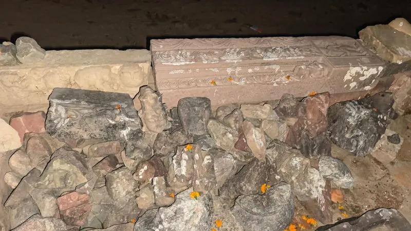 Temple 1