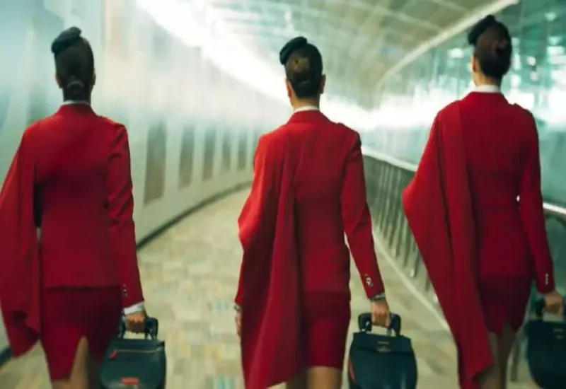  The Crew: करीना कपूर ने दिखाई द क्रू की पहली झलक, फिल्म को मिली नई रिलीज डेट