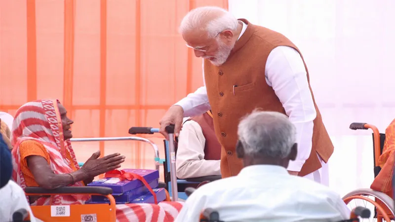 जिनके अपने होश ठिकाने में नहीं, वो मेरी काशी के बच्चों को नशेड़ी कह रहे: मोदी 