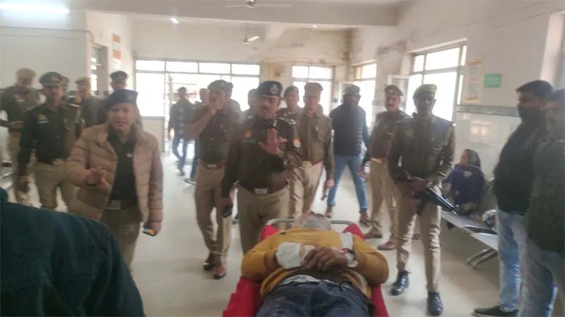 बहराइच: आभूषण व्यापारी से अस्पताल जाकर डीआईजी ने की मुलाकात, जिले की खराब कानून व्यवस्था पर दिखे नाराज 