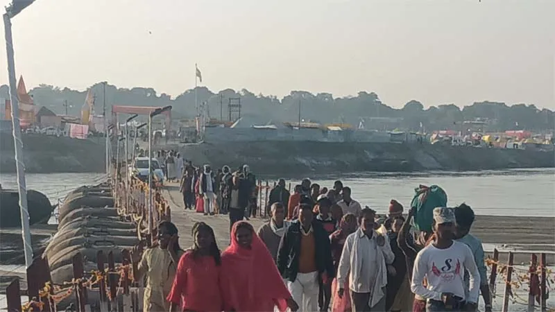 मौनी अमावस्या का स्नान कल, संगम नगरी में उमड़ा श्रद्धालुओं का रेला, दो करोड़ लोगों के आने का अनुमान! 