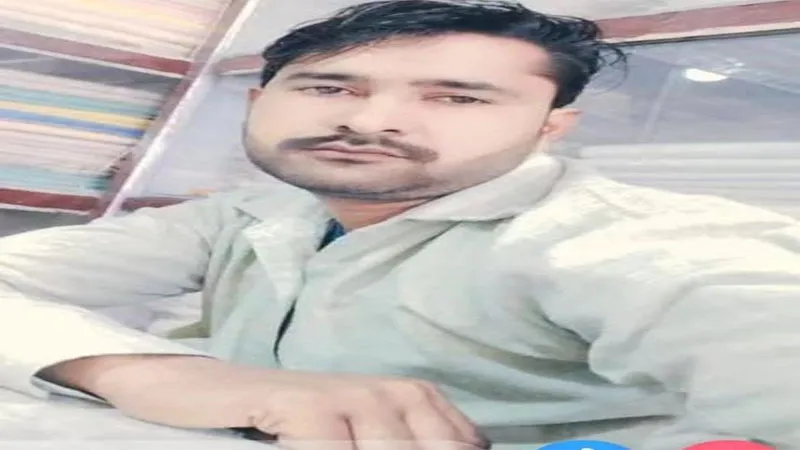 फिरोजाबाद: मैक्स लोडर ने बाइक सवार को रौंदा, मौके पर ही मौत, एक घायल, परिवार में कोहराम