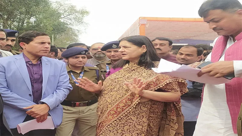 पीएम मोदी से जनता के लिए जो मांगा वो मिला, लंभुआ रेलवे स्टेशन का होगा कायाकल्प: मेनका गांधी