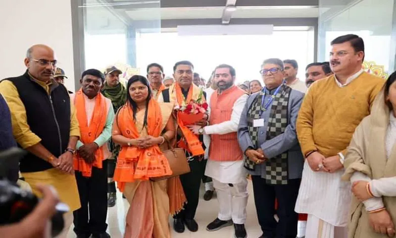 रामलला के दर्शन को पूरी गोवा कैबिनेट पहुंची अयोध्या, कुछ ही देर में करेंगे भगवान राम के बाल रूप के दर्शन