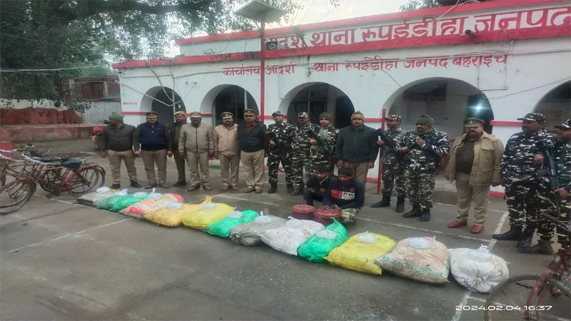 बहराइच: 800 लीटर कच्ची शराब के साथ दो तस्कर गिरफ्तार,  पुलिस और एसएसबी की संयुक्त कार्रवाई में मिली सफलता