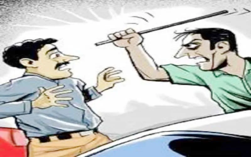 लखनऊ: हॉर्न बजाने के विवाद में दबंगों ने झोपड़ी में घुसकर ऑटो चालक का सिर फोड़ा, केस दर्ज