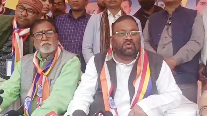 स्वामी प्रसाद ने रामभद्राचार्य और भगवान राम पर की अभद्र टिप्पणी, कहा- राम में ताकत होती तो वह आज अस्पताल में न होते!