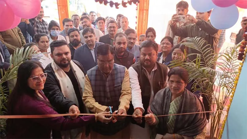 अमृत फार्मेसी से जिले के लोगों को मिलेगा लाभ : सांसद