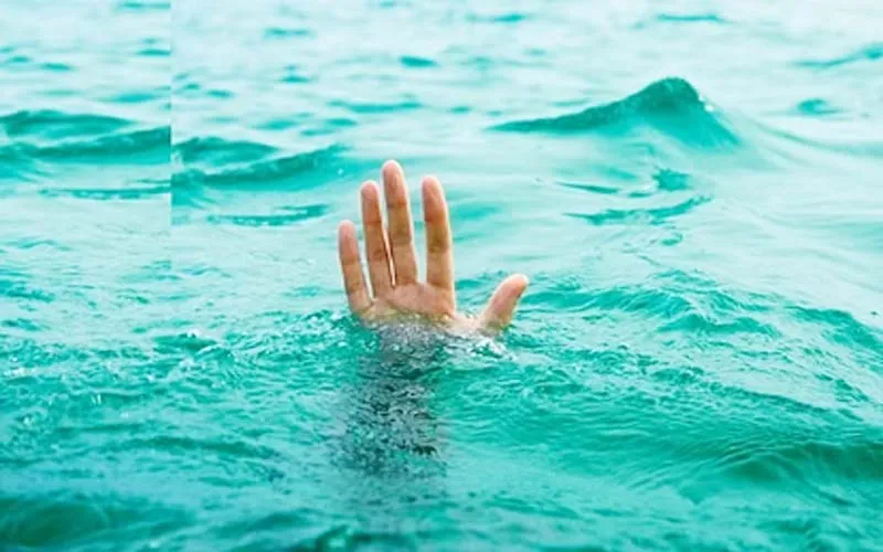 आगरा: पिता और फूफा ने मफलर से किशोरी का गला दबाया, यमुना में फेंका, हड़कंप, केस दर्ज