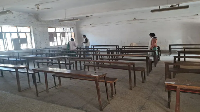 सुलतानपुर: कल 122 केंद्रों पर 80,497 विद्यार्थी देंगे यूपी बोर्ड की परीक्षा, हर सेंटर पर स्टेटिक मजिस्ट्रेट करेंगे निगरानी 