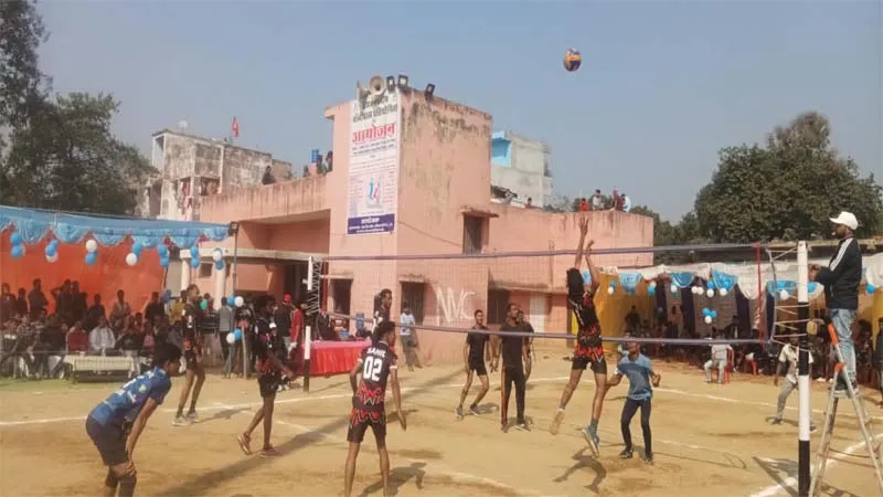 बहराइच: अंतर्जनपदीय वॉलीबॉल प्रतियोगिता में नवाबगंज ने जीता फाइनल