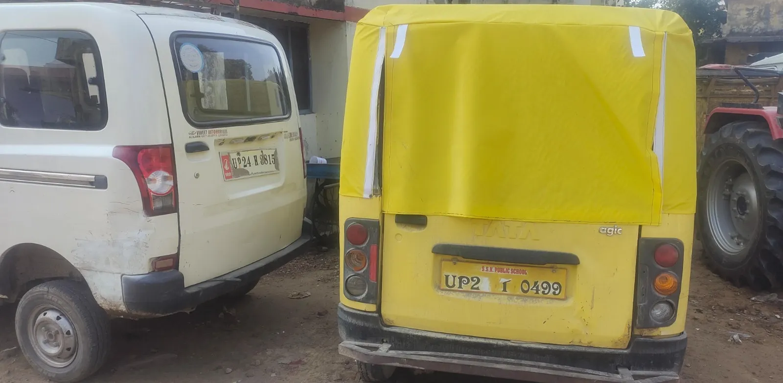 बदायूं: बिना पंजीकरण बच्चों को ले जाने वाले छह वाहन सीज, स्कूल प्रबंधन को नोटिस जारी